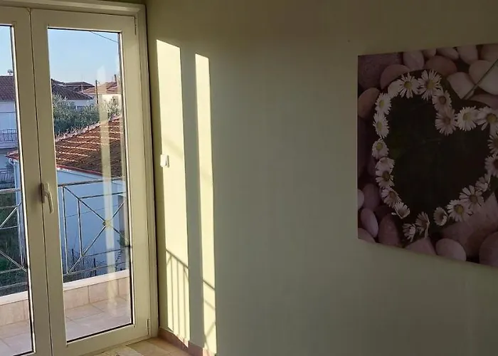 νώε *